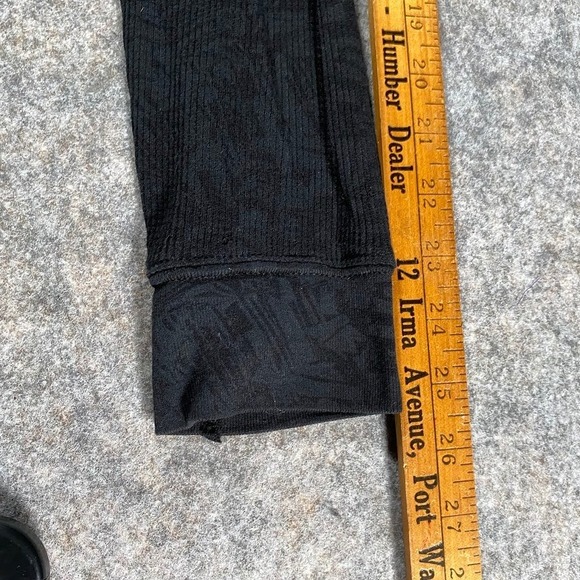 VTG Volcom Mens Waffle Knit Sz L Black All Over Print Thermal Crew Neck L/S - Picture 8 of 11